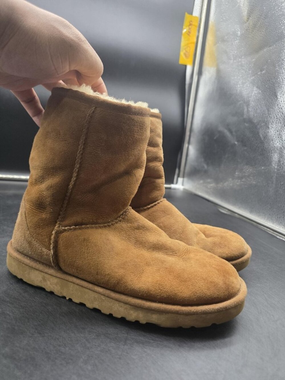 UGG Australia Classic Short 5825 Boots Womens Size 7 Brown Suede Sheepskin